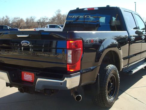 Used 2022 Ford F250 Lariat w/ Chrome Package image 4