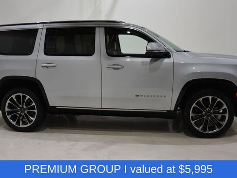 Used 2022 Jeep Wagoneer Series III w/ Premium Group I image 3