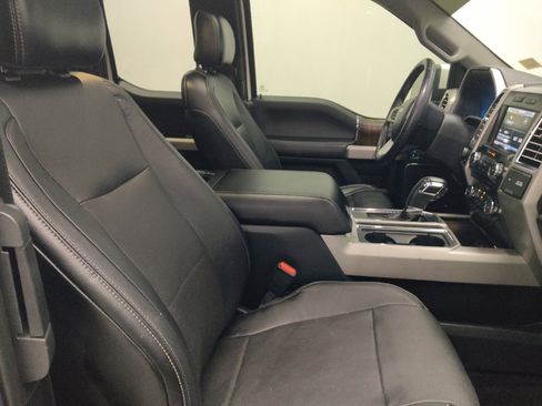 Used 2015 Ford F150 Lariat w/ Equipment Group 501A Mid RWD image 21