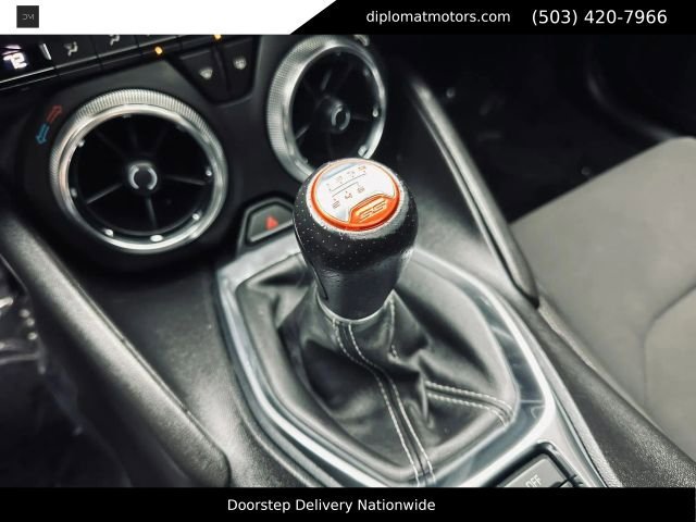 Used 2018 Chevrolet Camaro SS RWD image 35