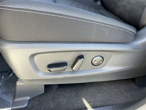 New 2025 Nissan Pathfinder SV image 29