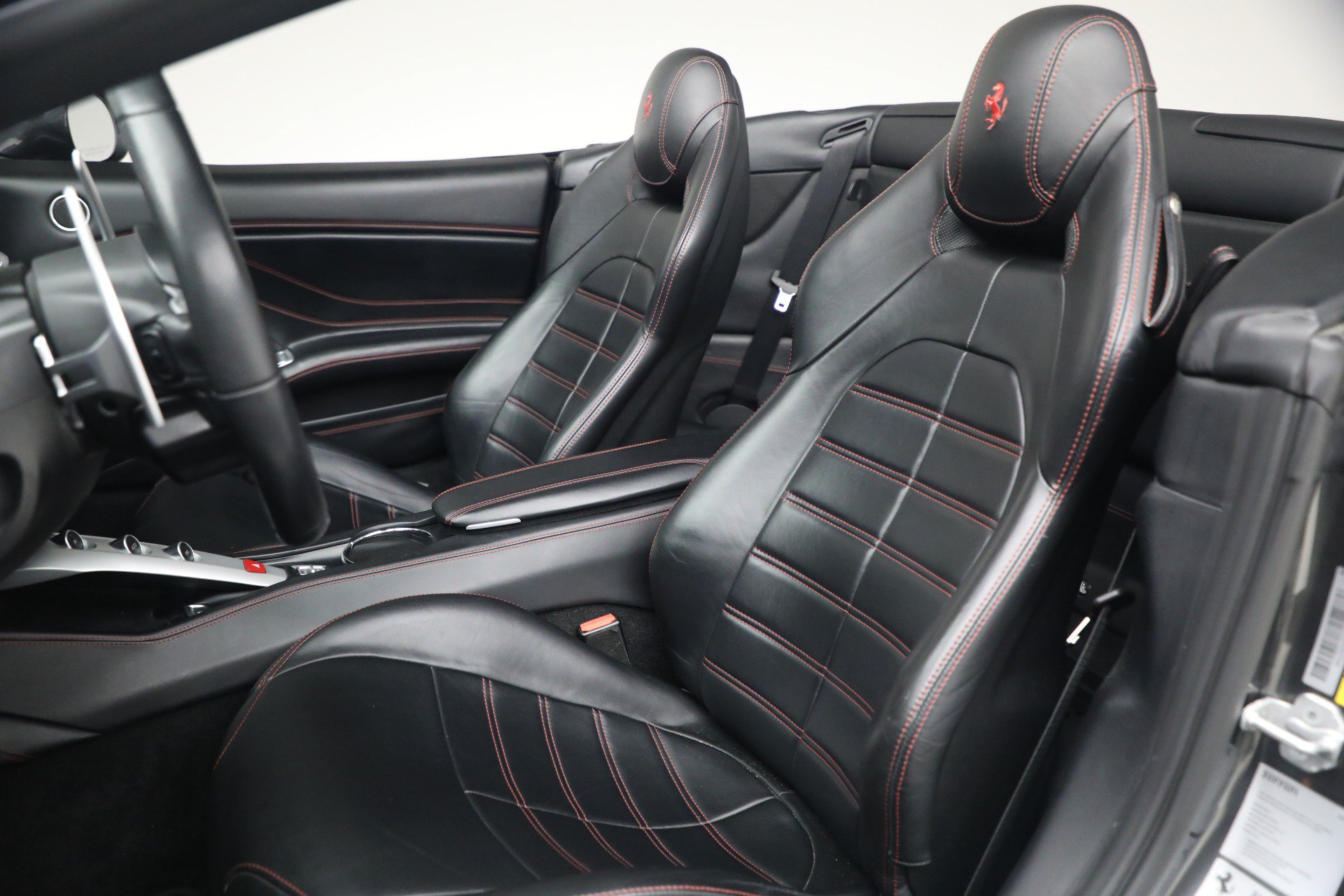 Certified 2015 Ferrari California T RWD image 16