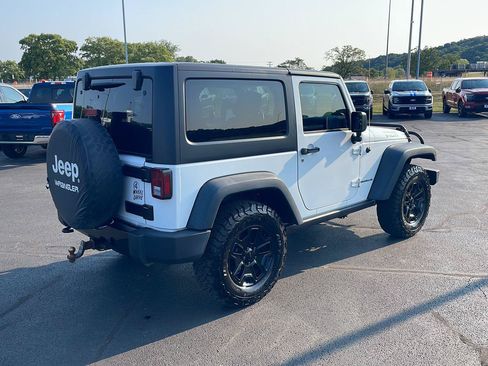 Used 2016 Jeep Wrangler Sport AWD/4WD image 5