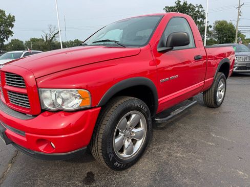 Used 2004 Dodge Ram 1500 Truck SLT w/ Sport Appearance Group AWD/4WD image 9