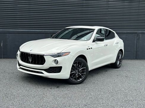 Used 2024 Maserati Levante GT Ultima AWD/4WD image 1