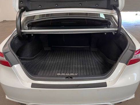 Used 2019 Toyota Camry XSE image 16