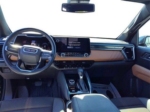 Used 2024 GMC Canyon AT4 image 17