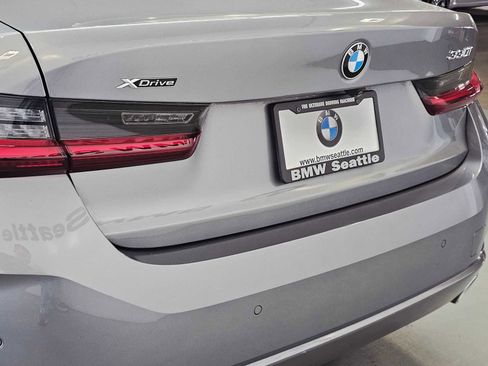 Used 2023 BMW 330i xDrive Sedan w/ Premium Package image 7