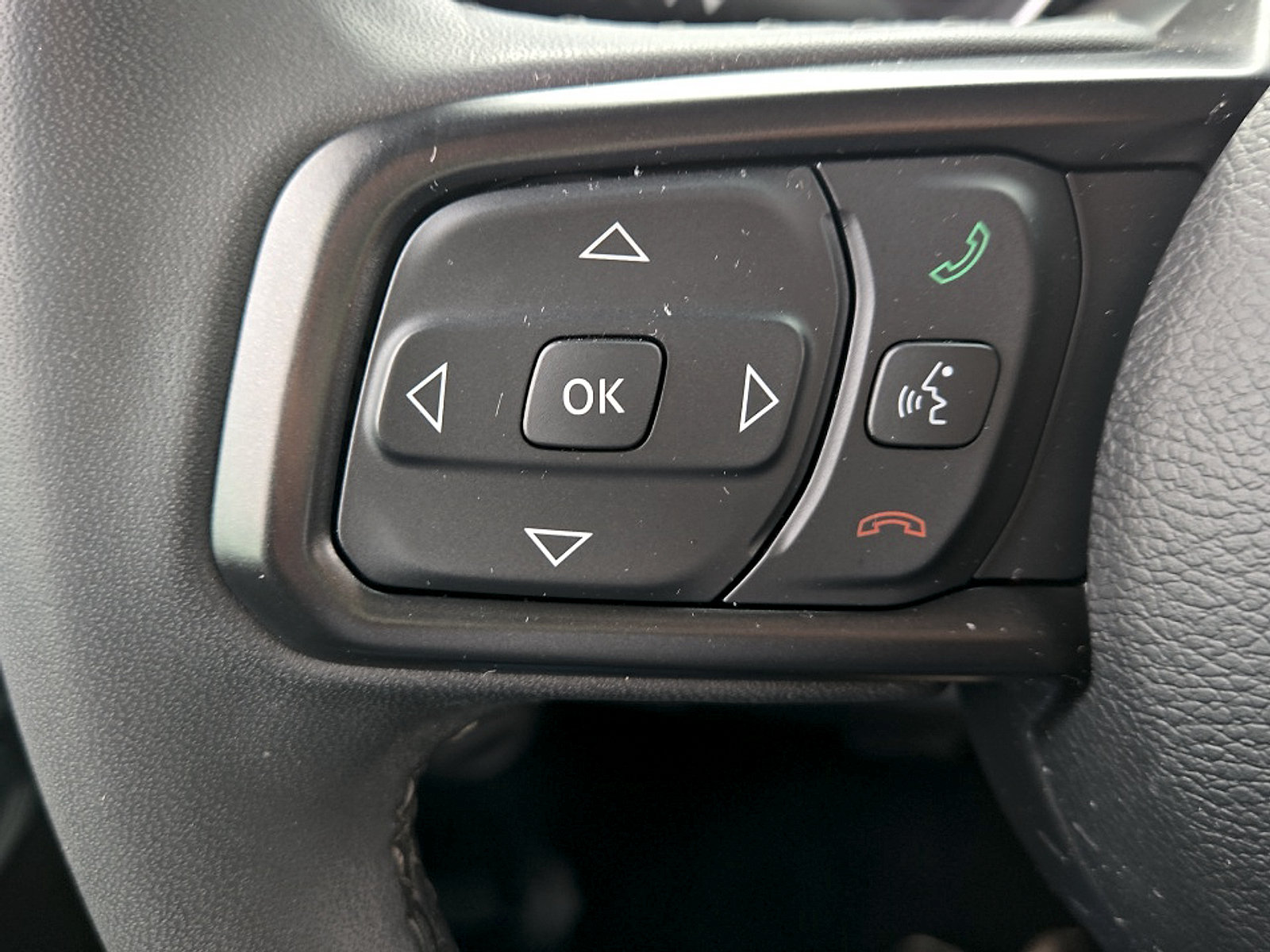 Used 2023 Jeep Gladiator Sport AWD/4WD image 13
