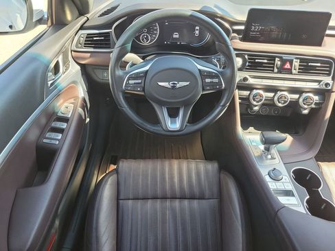 Used 2022 Genesis G70 2.0T w/ Prestige Package AWD/4WD image 10