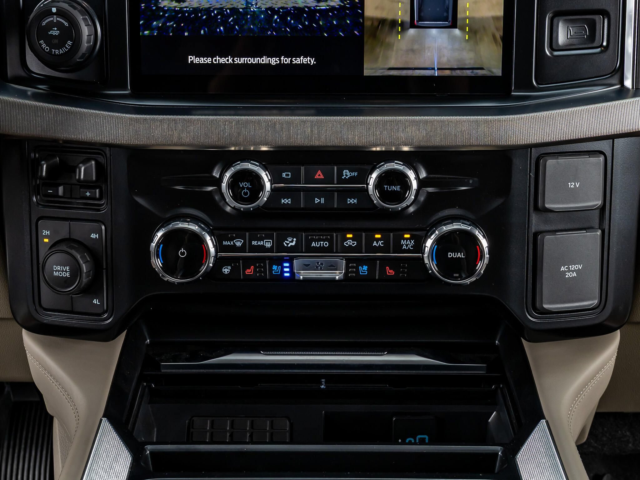 Used 2026 Ford F350 Platinum w/ Platinum Plus Package AWD/4WD image 24