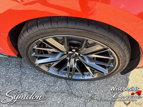 Used 2021 Chevrolet Camaro ZL1 w/ LPO, ZL1 Protection Package RWD image 24