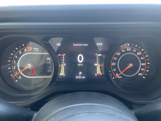 Used 2025 Jeep Gladiator Mojave w/ Convenience Group AWD/4WD image 22