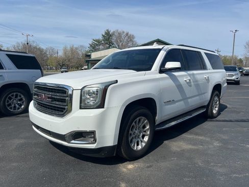 Used 2019 GMC Yukon XL SLT image 1
