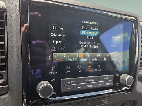 Used 2023 Nissan Frontier PRO-4X w/ Technology Package AWD/4WD image 18