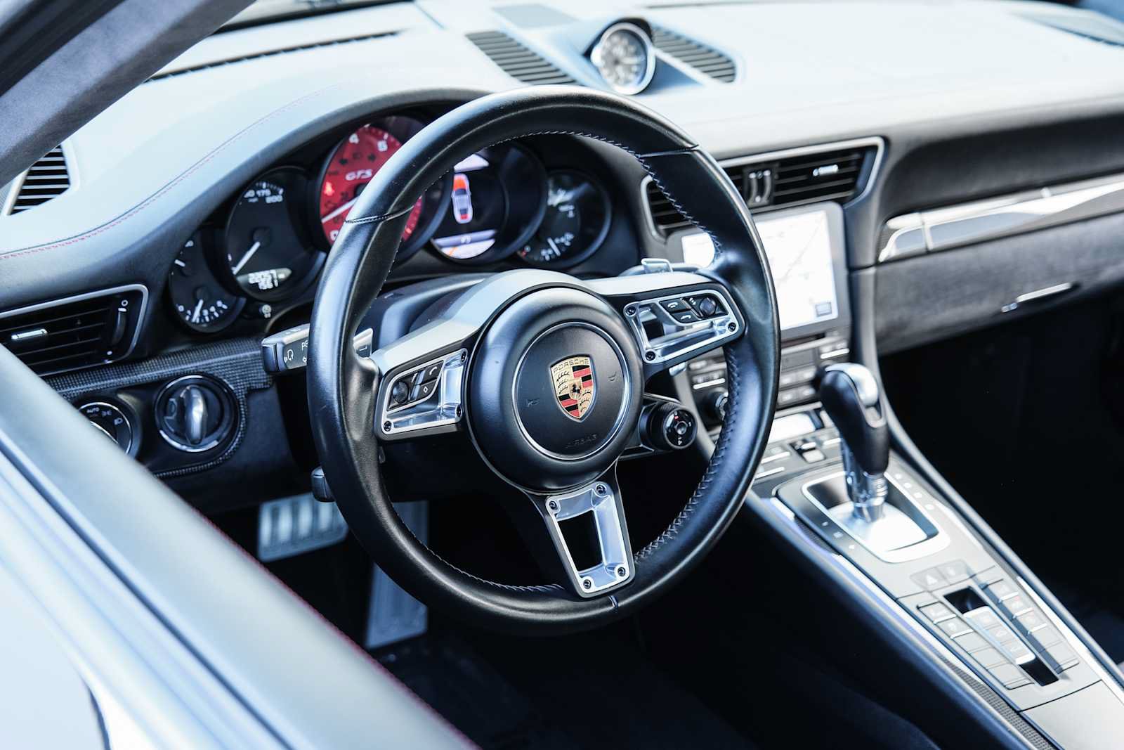 Used 2019 Porsche 911 Carrera GTS RWD image 23