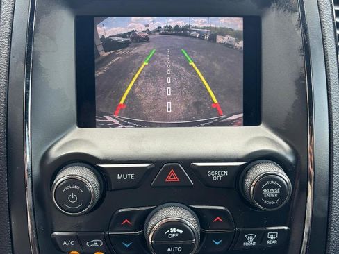 Used 2019 Dodge Durango GT RWD image 21