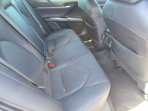 Used 2022 Toyota Camry XSE image 13