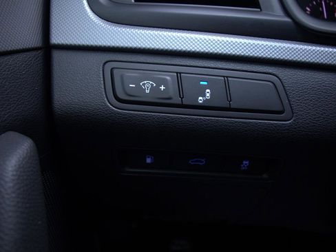 Used 2018 Hyundai Sonata SEL image 17