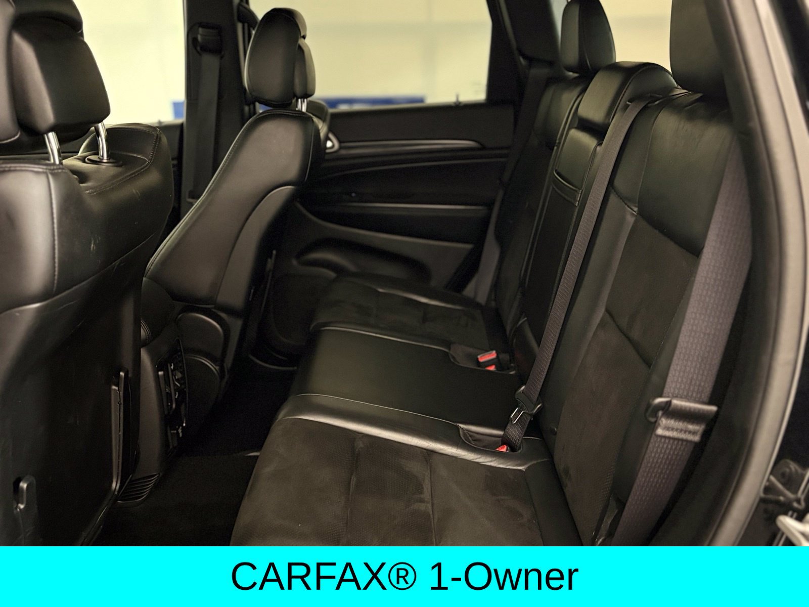 Used 2021 Jeep Grand Cherokee Laredo X AWD/4WD image 19