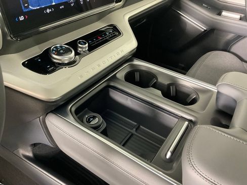 New 2027 Ford Expedition Active RWD image 19