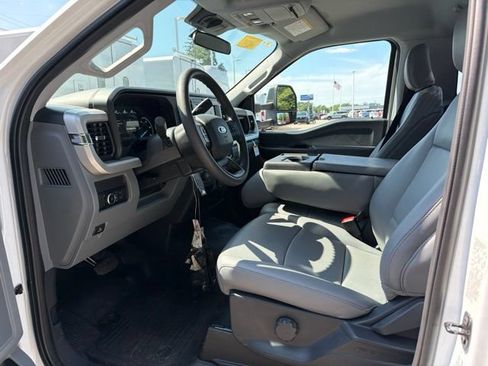 New 2026 Ford F550 4x4 Regular Cab Super Duty image 11