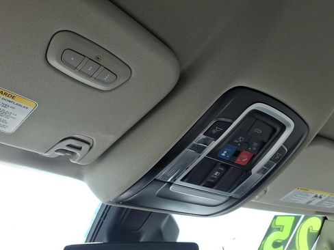 Used 2025 RAM 1500 Laramie AWD/4WD image 30