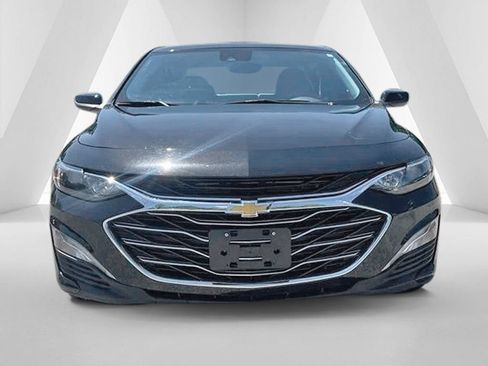 Used 2024 Chevrolet Malibu LT FWD image 2