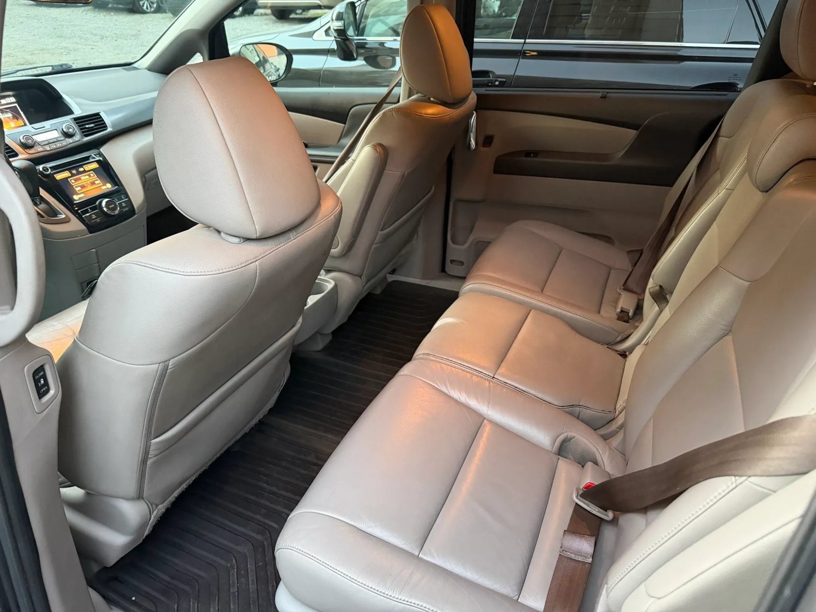 Used 2015 Honda Odyssey EX image 20