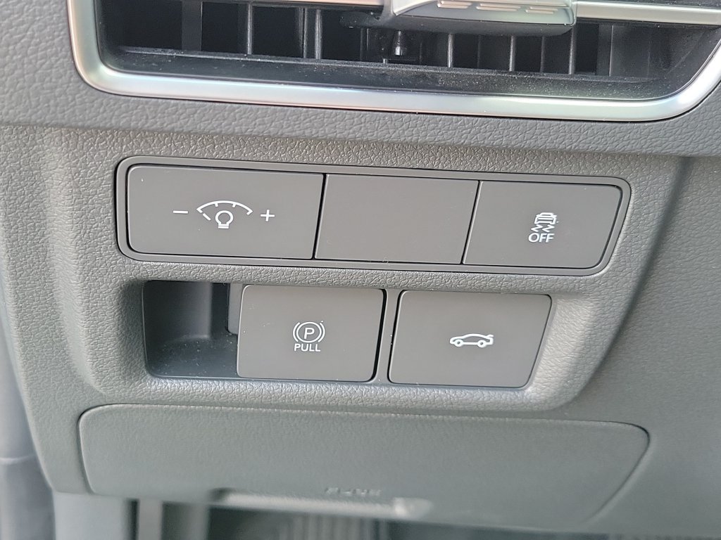 Used 2025 Hyundai Sonata SEL FWD image 28