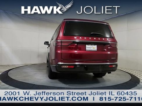 Used 2024 Jeep Wagoneer Series III AWD/4WD image 6