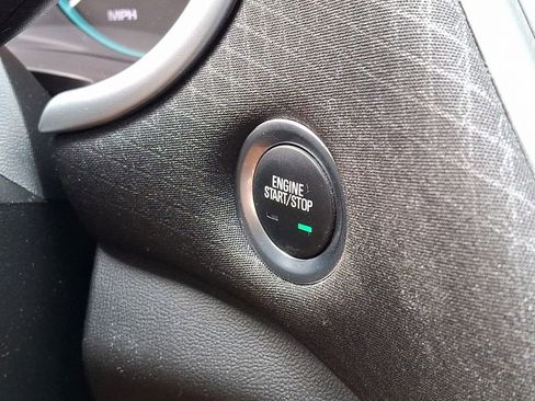 Used 2022 Chevrolet Malibu LT image 21