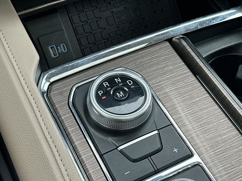 Used 2024 Ford Expedition Max Limited image 23