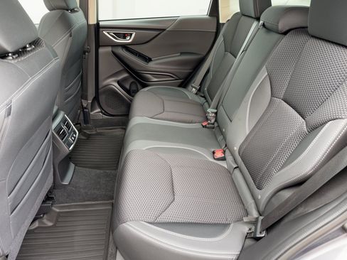 Used 2023 Subaru Forester Premium AWD/4WD image 25