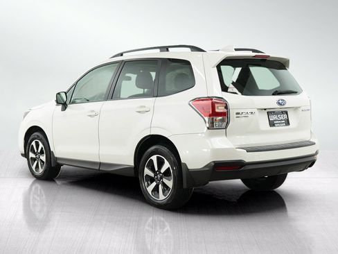 Used 2018 Subaru Forester 2.5i Premium AWD/4WD image 3