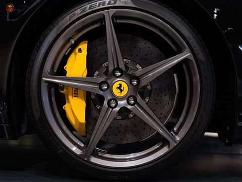 Certified 2014 Ferrari 458 Spider RWD image 16