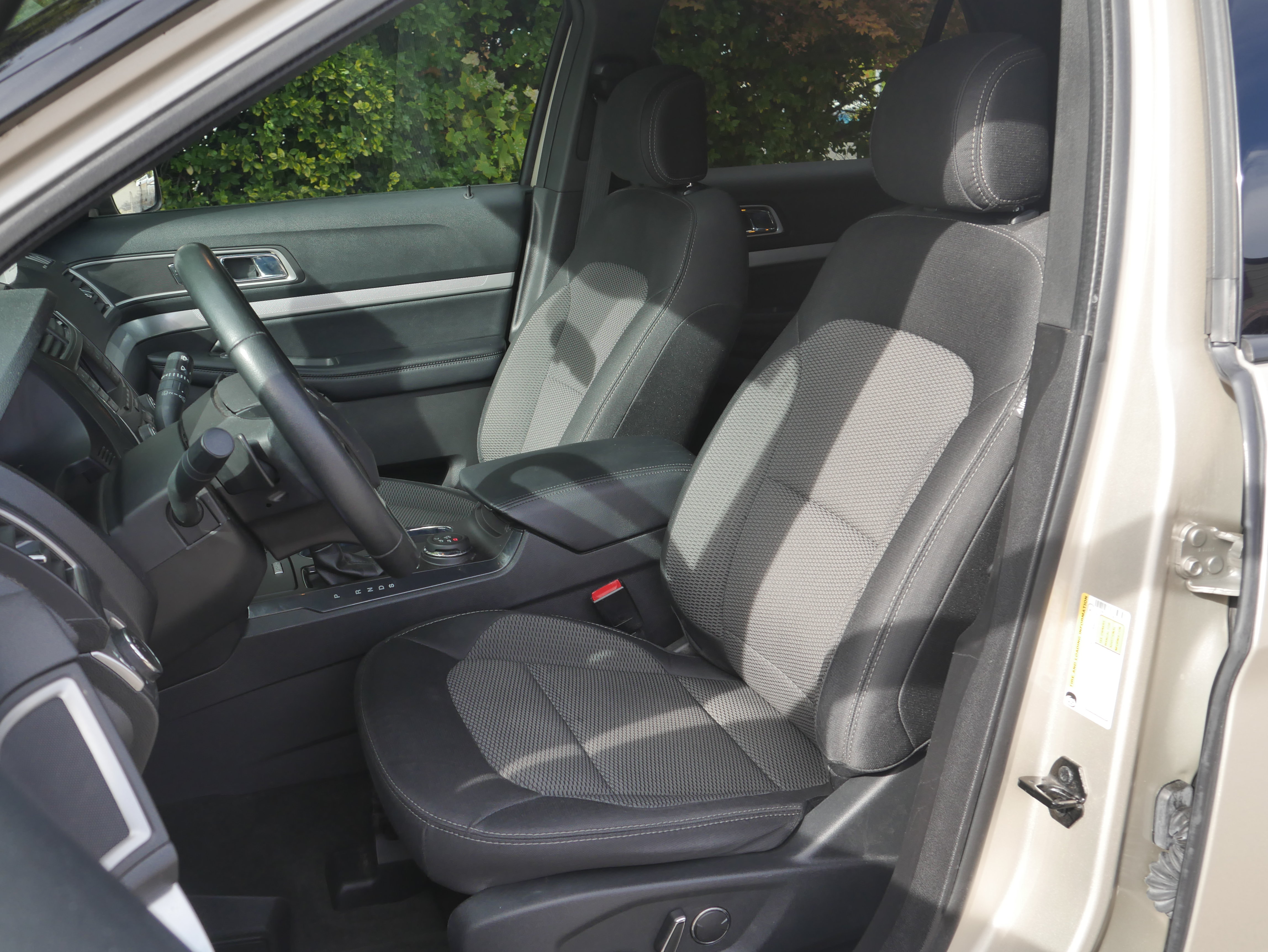 Certified 2017 Ford Explorer XLT AWD/4WD image 31
