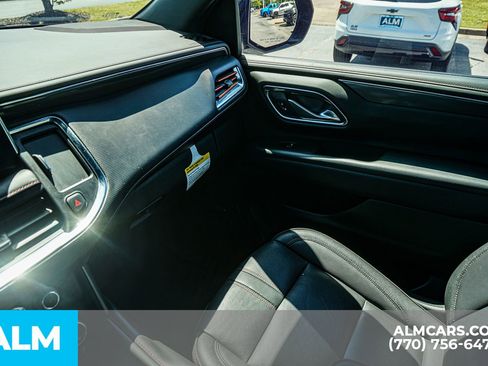 Used 2022 Chevrolet Suburban RST w/ Sport Performance Package AWD/4WD image 48