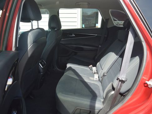 Used 2016 Kia Sorento LX w/ LX Convenience Package image 7