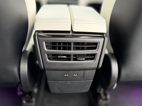 Used 2020 Tesla Model X Long Range image 51