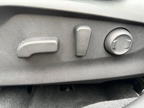 Used 2020 Subaru Forester Limited AWD/4WD image 19