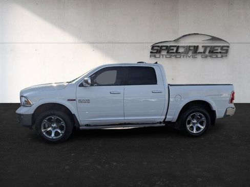 Used 2017 RAM 1500 Laramie w/ Convenience Group image 7