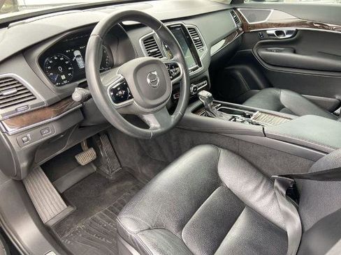 Used 2019 Volvo XC90 T6 Momentum w/ Protection Package Premier image 6