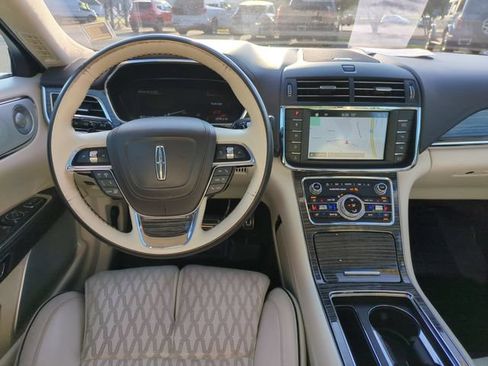Used 2018 Lincoln Continental Black Label w/ Rear-seat Package FWD image 31