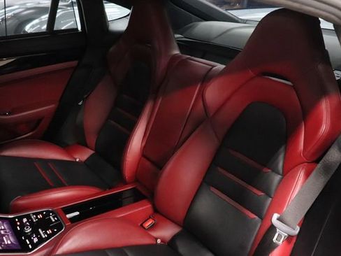 Used 2019 Porsche Panamera GTS AWD/4WD image 15