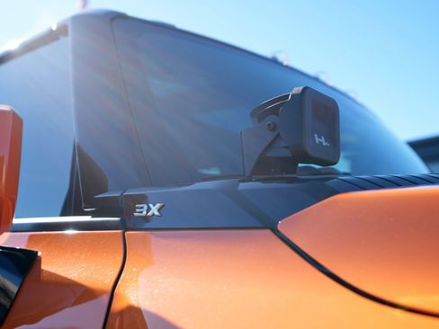 Used 2024 GMC Hummer EV 3X w/ LPO, Illumination Package image 34