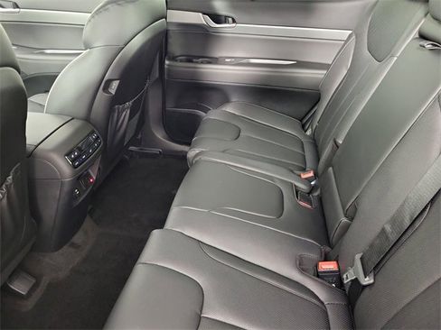 Certified 2025 Hyundai Palisade SEL image 16