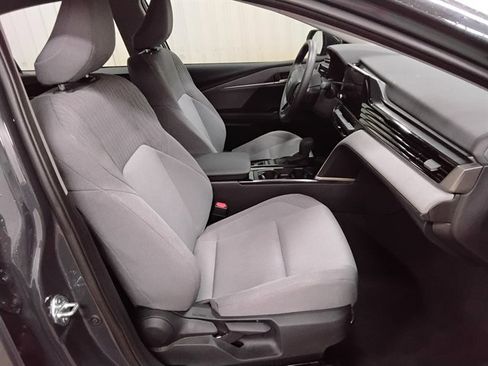Used 2025 Toyota Camry LE AWD/4WD image 14