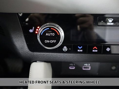 New 2025 Mitsubishi Outlander SEL AWD/4WD image 10