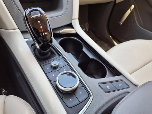Certified 2024 Cadillac XT5 Premium Luxury FWD image 23